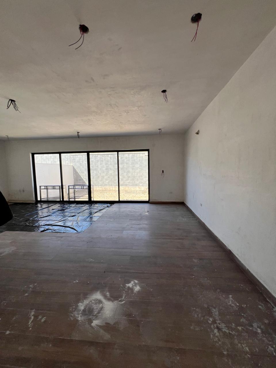 05dfea82-c650-4b0c-84ee-d0434983973a