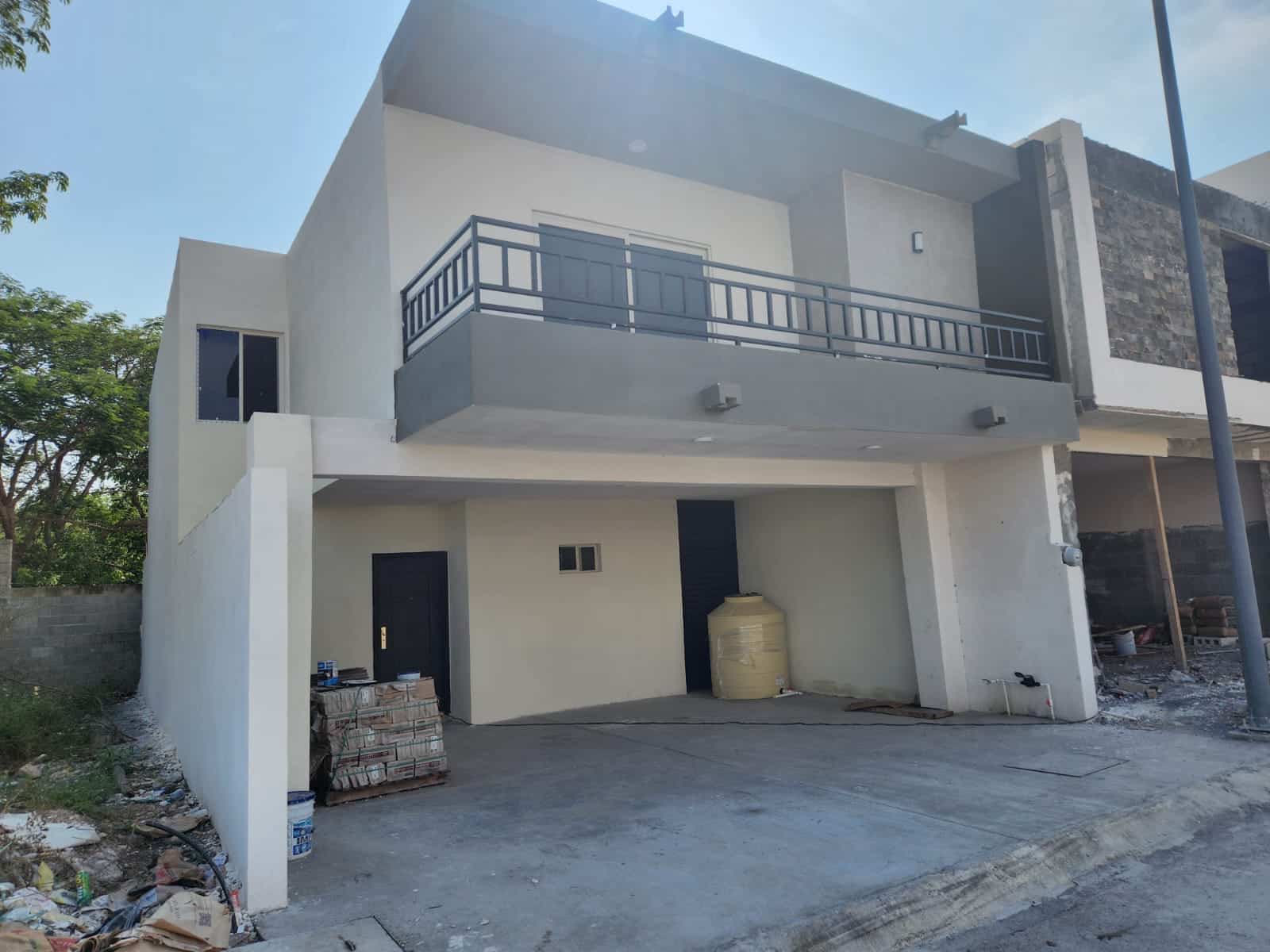 8370342b-b819-4c39-8781-9ae9c0094b80