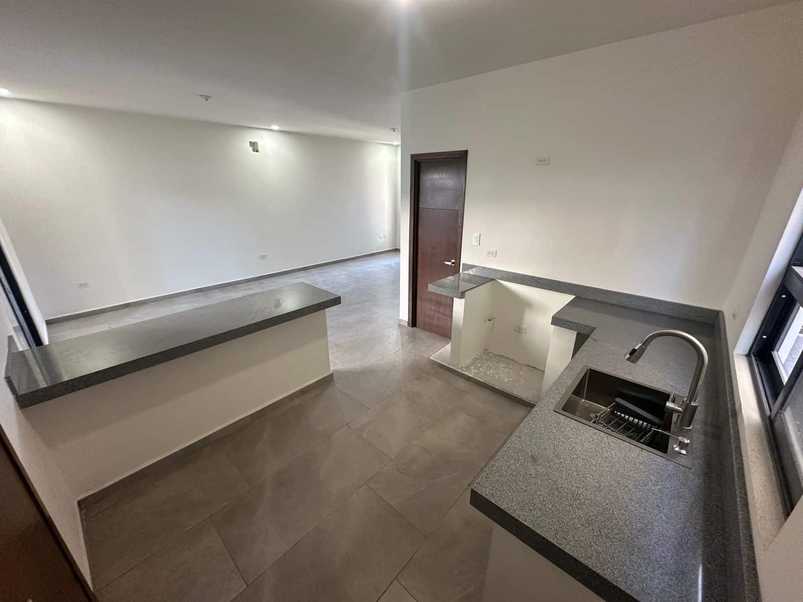 2814b718-a5fa-4c44-a2a3-545a62562d29