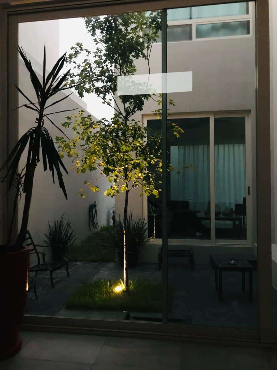 7e7e7cc2-528a-42e3-b5d7-d0d234102359