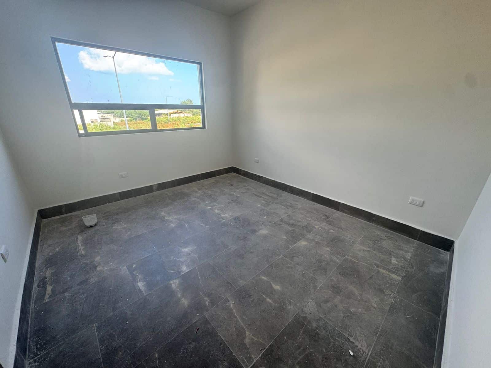 916e316e-c6ea-4249-b030-d8f8ddf29871