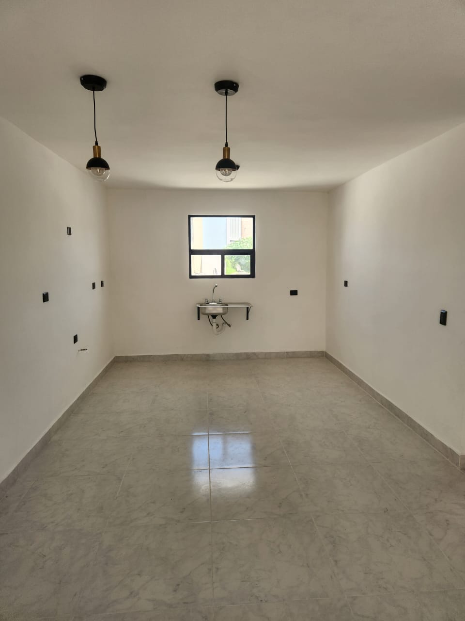 421cd924-f4bc-4f10-b5b8-3a5c591ae836