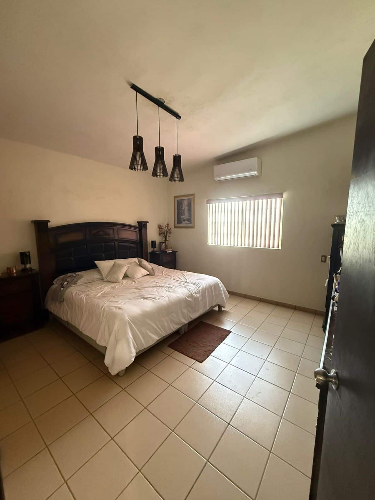 76e0a363-00e2-45e4-b392-ec5fdbb5c85e