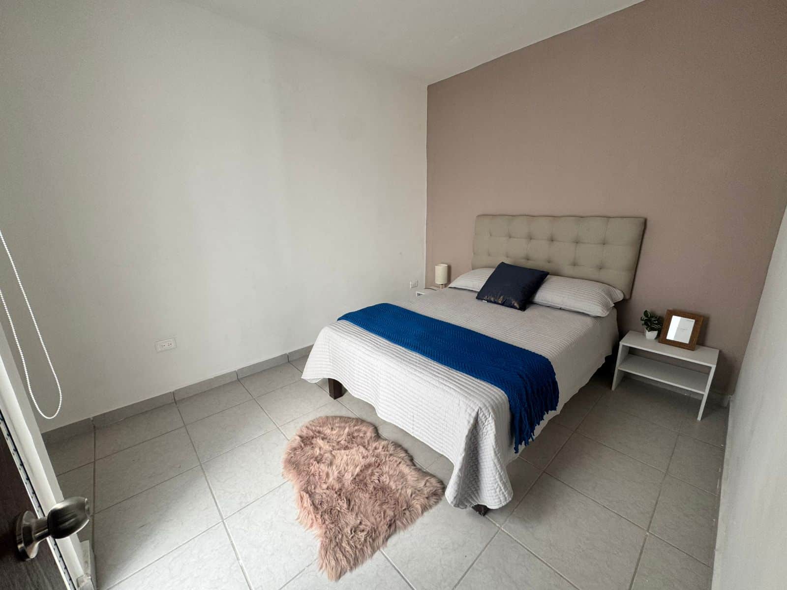 9cffd56b-c90a-4040-a5a4-42fe798b75b9