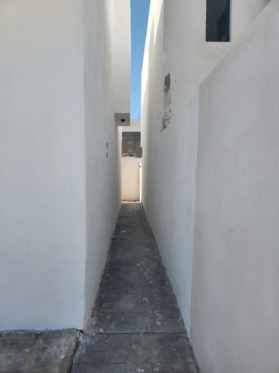 e413af39-c5d9-4e69-8cde-313d19d7ceb0