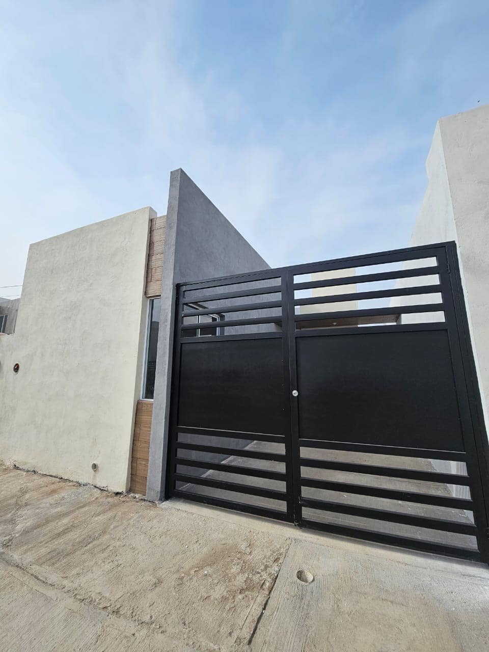 b201ef01-13f9-44d4-bcc1-45679bdfbd9f